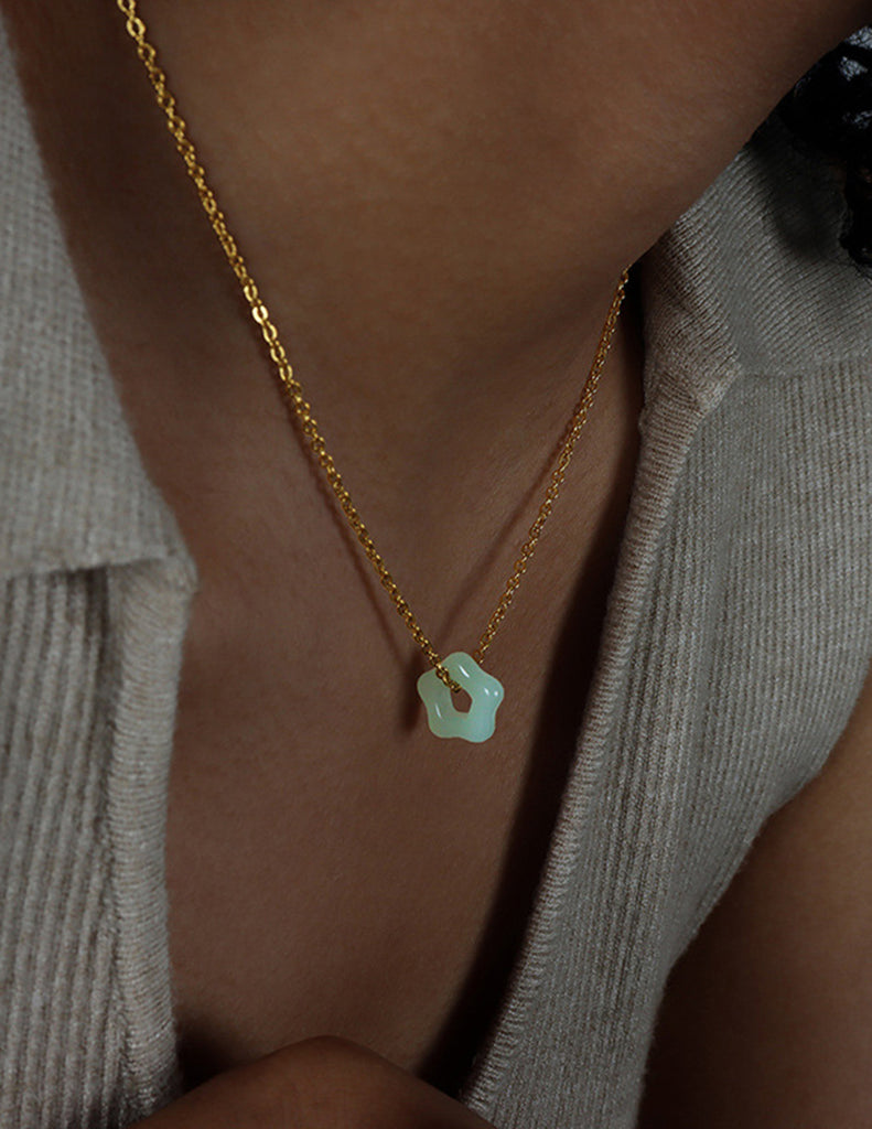 Collier en Jade Fleur