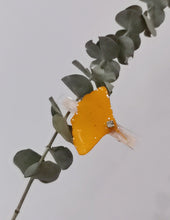 Load image into Gallery viewer, Ginkgo Biloba Pressed Flowers Hair Pins