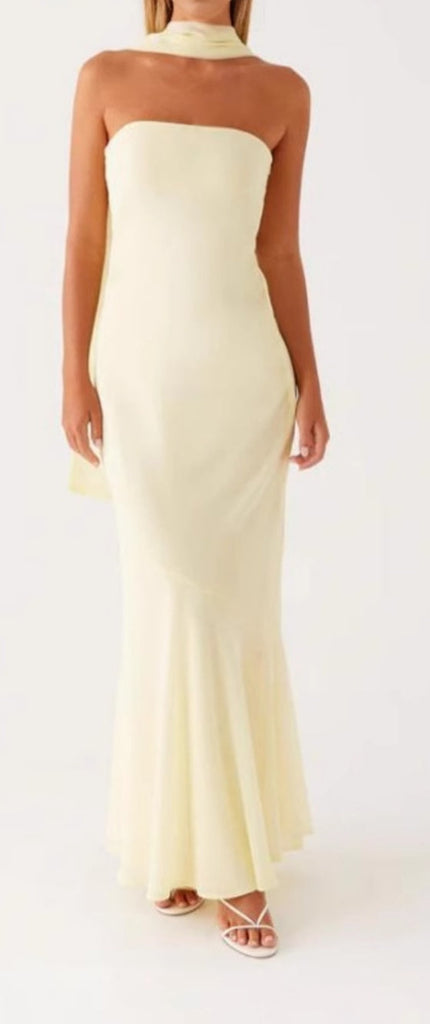 Digital print backless dress