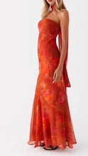 Load image into Gallery viewer, Digital print backless dress