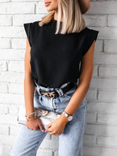 Laden Sie das Bild in den Galerie-Viewer, Mock Neck Cap Sleeve Blouse