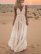 Carica l&#39;immagine nel visualizzatore di Gallery, Bohemian V-Neck Sleeveless Polka-Dot Maxi Dress