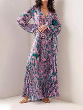 画像をギャラリービューアに読み込む, Millie Printed Plisse Drawstring Chiffon Maxi Dress