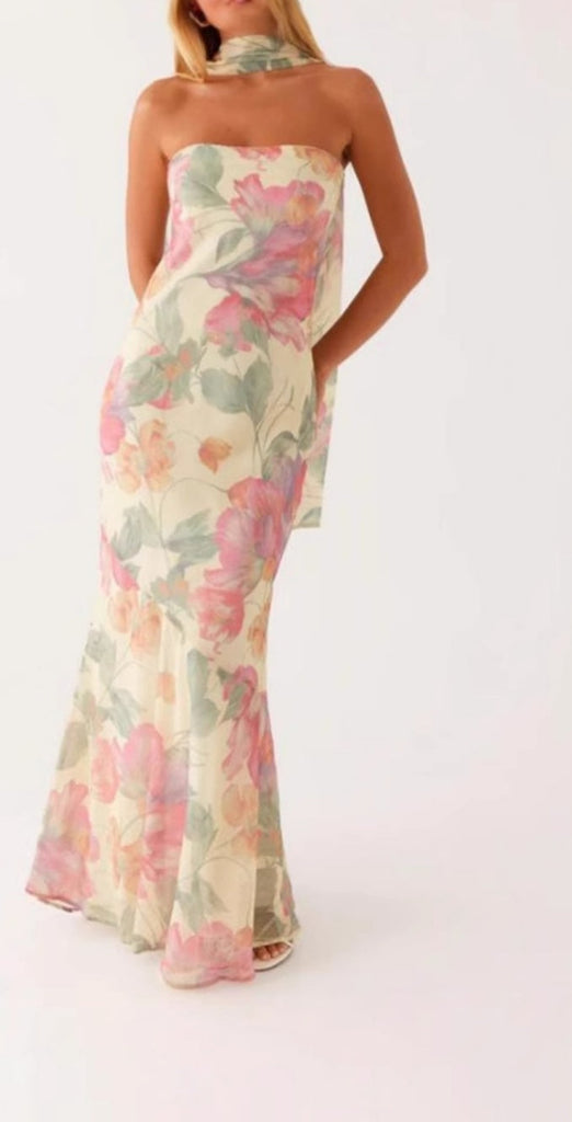 Digital print backless dress