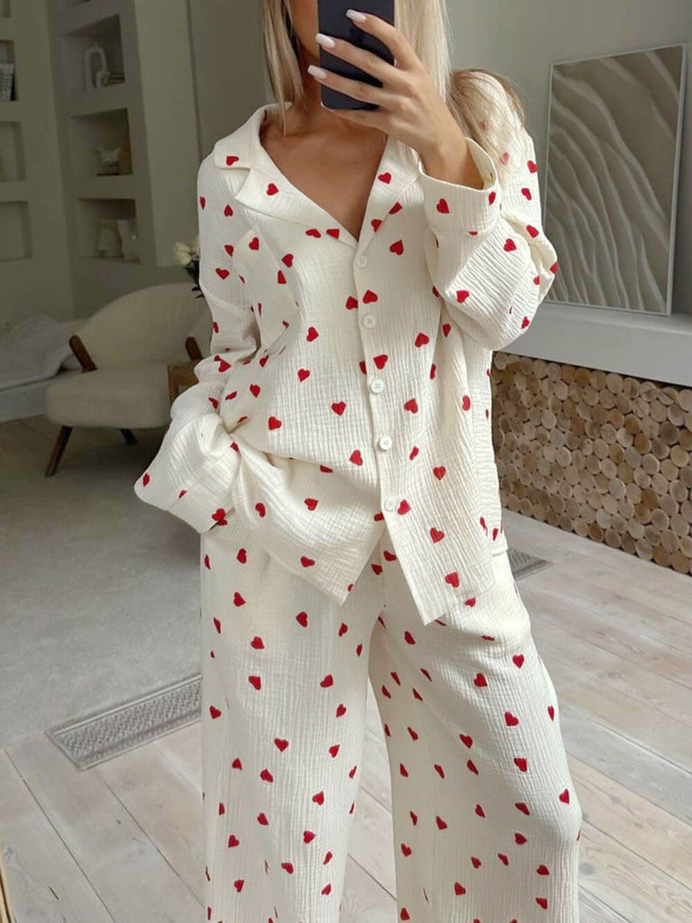 Ensemble de pyjama boutonné à imprimé coeur mignon