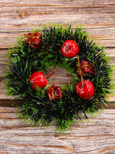 Carregar imagem no visualizador da galeria, Hanging Christmas Wreaths On Shop Windows And Doors