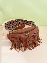 Laden Sie das Bild in den Galerie-Viewer, Vintage Totem Shoulder Strap Tassel Hobo Bag