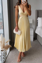 Görseli Galeri görüntüleyiciye yükleyin, V Neck Cut Out Waist Sleeveless Pleated Maxi Dress