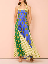 Laden Sie das Bild in den Galerie-Viewer, Ethnic Feature Polka Dots Halter Midi Dress