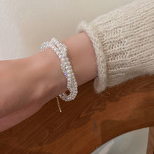 Carica l&#39;immagine nel visualizzatore di Gallery, Pearl Heart Charm Bracelet