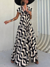 Laden Sie das Bild in den Galerie-Viewer, Fresh Unique Ethnic Print Ruffle Sleeve A-line Maxi Dress