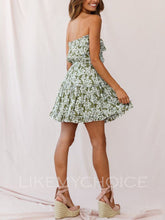 Laden Sie das Bild in den Galerie-Viewer, Fashion Summer Floral Dress