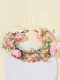 Couronne de fleurs de roses rougissantes