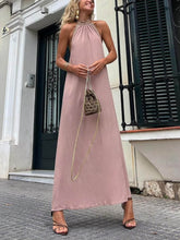 Carica l&#39;immagine nel visualizzatore di Gallery, Sequined Panel Halterneck With Makeup Maxi Dress