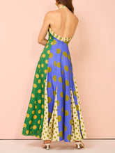 Laden Sie das Bild in den Galerie-Viewer, Ethnic Feature Polka Dots Halter Midi Dress