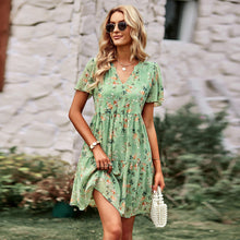 Laden Sie das Bild in den Galerie-Viewer, Fashion Natural V-neck Printed Boho Dress