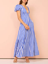 Load image into Gallery viewer, Bubble Sleeve In Stripe Wavy Maxi Dress