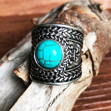 Indlæs billede til gallerivisning Bohemian and Green Turquoise Ring Bold Statement Piece