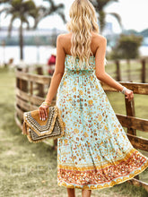 Laden Sie das Bild in den Galerie-Viewer, Smocked Printed Dress