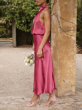 Carregar imagem no visualizador da galeria, Unique Bridesmaid Sleeveless High Neck Maxi Dresses