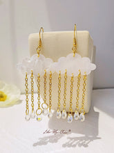 Indlæs billede til gallerivisning Cloud Crystal Teardrop Boho Earrings