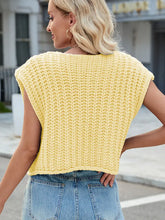 Load image into Gallery viewer, V-Neck Buttoned Knit Vest
