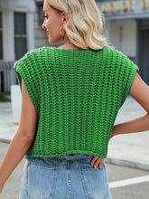 Load image into Gallery viewer, V-Neck Buttoned Knit Vest