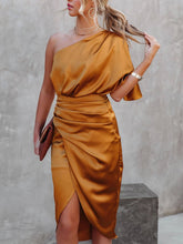 Carica l&#39;immagine nel visualizzatore di Gallery, Single Sleeve Irregular Evening Dress