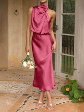 Carregar imagem no visualizador da galeria, Unique Bridesmaid Sleeveless High Neck Maxi Dresses