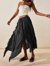 Laden Sie das Bild in den Galerie-Viewer, Tiered Lace Skirt