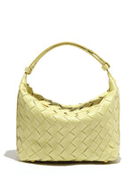 Carica l&#39;immagine nel visualizzatore di Gallery, Three-Dimensional Shape Handbag