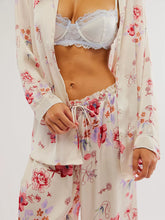 Carica l&#39;immagine nel visualizzatore di Gallery, Garden Party Combo Pajama Set