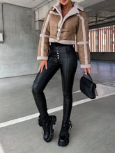 Carica l&#39;immagine nel visualizzatore di Gallery, Venetian Plush Leather Jacket