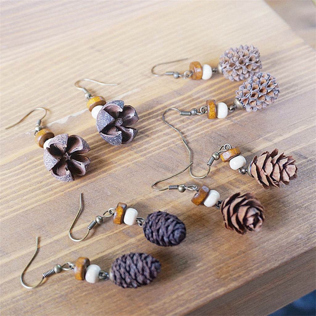 Boucles d'oreilles rétro en bois massif et fruits séchés faites à la main