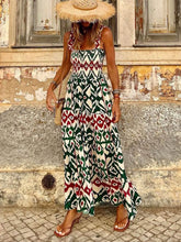 Carregar imagem no visualizador da galeria, Unique Beach Vacation Printed Halter Hem Dresses