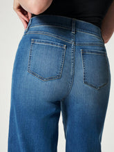 Load image into Gallery viewer, Wide-Leg Mid-Rise Jeans
