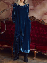 Indlæs billede til gallerivisning Draped Neck Ruched Velvet Midi Dress