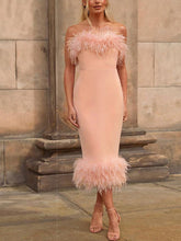 Carregar imagem no visualizador da galeria, Sleeveless Fur Pencil Midi Dress