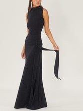 Carica l&#39;immagine nel visualizzatore di Gallery, High-Necked Sleeveless Long Dress With Ribbons And Bright Silk