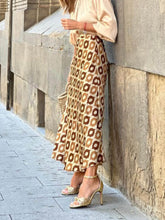 Carregar imagem no visualizador da galeria, Polka Dot Print Long Skirt