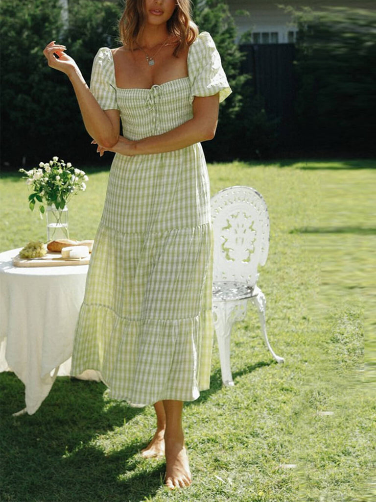 Robe mi-longue élégante à carreaux avec jupe longue et manches bouffantes 