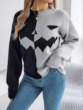 Indlæs billede til gallerivisning Ghost Pattern Long Sleeve Crew Neck Sweater