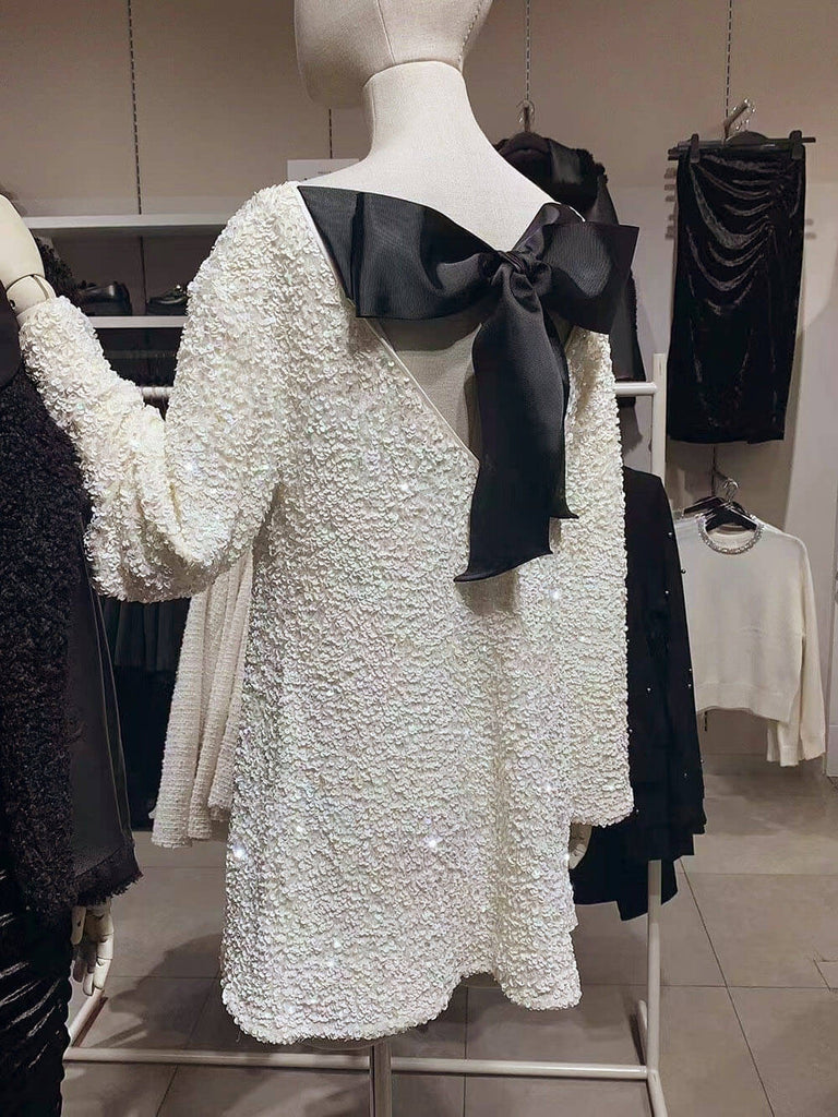 Robe à paillettes avec lien dans le dos