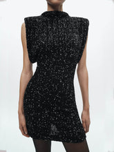 Laden Sie das Bild in den Galerie-Viewer, Shoulder Pads Sequin Dress