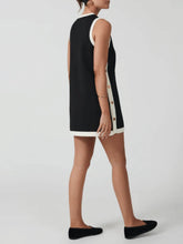 Carregar imagem no visualizador da galeria, Button Sleeveless Mini Dress