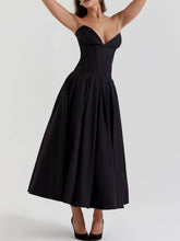 Carregar imagem no visualizador da galeria, Black Strapless Midi Dress