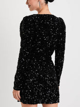 Indlæs billede til gallerivisning Black Sequin Velvet Long Sleeve Wrap Mini Dress