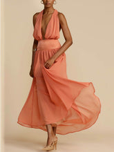 Carica l&#39;immagine nel visualizzatore di Gallery, Tulle Halter Neck Backless Maxi Dress