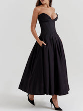 Carregar imagem no visualizador da galeria, Black Strapless Midi Dress