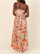 Laden Sie das Bild in den Galerie-Viewer, Summer Time Floral Print Backless Halterneck Maxi Dress